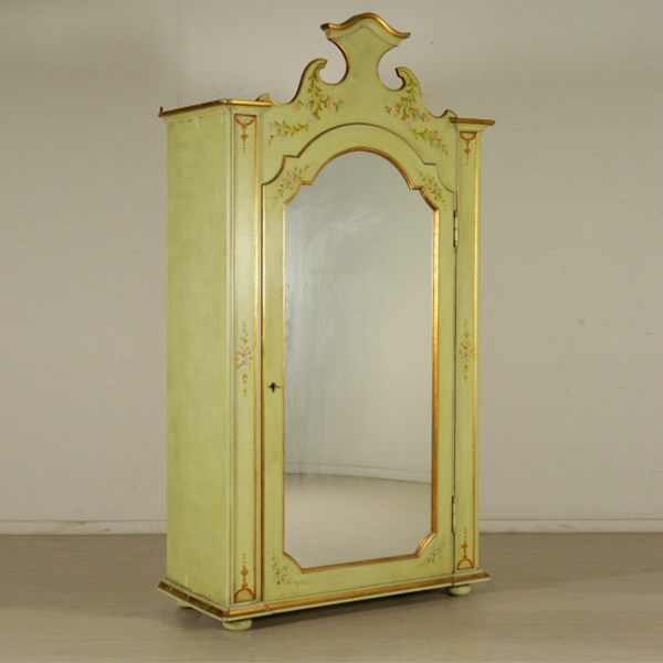 http://www.dimanoinmano.it//img/369706/full/bottega-del-900/mobili-in-stile/armadio-un-anta-laccato.jpg