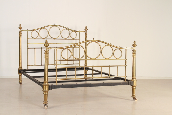 Letto ottone - Letti e testate - Antiquariato - dimanoinmano.it Letto ottone - Letti e testate - Antiquariato - dimanoinmano.it