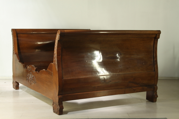 Letto a barca - Letti e testate - Antiquariato - dimanoinmano.it Letto a barca - Letti e testate - Antiquariato - dimanoinmano.it
