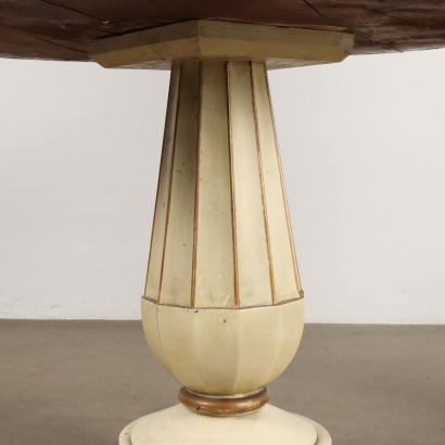 Carlo X Runder Tisch aus lackiertem Holz