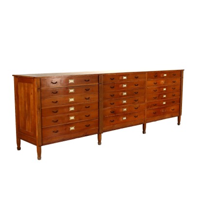 Cherry chest of drawers