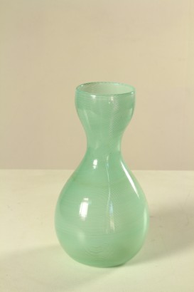 Vaso, modernariato, oggettistica, Paolo Venini (1895-1959), vetro soffiato, Murano, XX secolo, decorazione a filigrana, vasi, verde chiaro, #modernariato #oggettistica