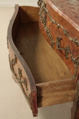 Napoleon III commode, 1800, mahogany, bois de rose, France, #antiquariato, #cassettoni, #dimanoinmano