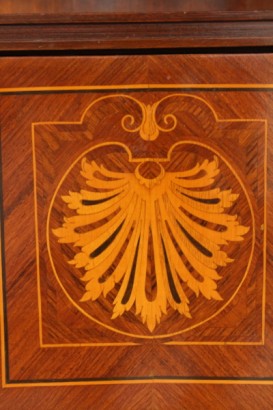 Credenza intarsiata