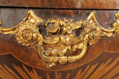 Particular pair nightstands Baroque style