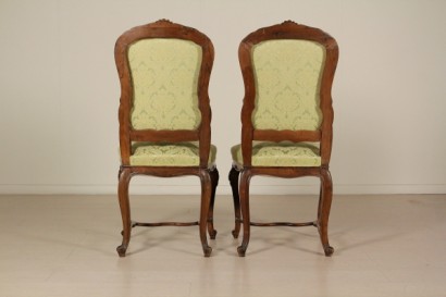 Coppia di sedie in stile retro