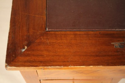 Particular Neoclassical Desk shelf from Center