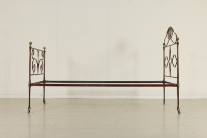 Particular wrought iron bed 700