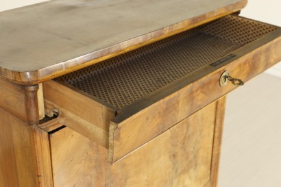 Particolare Secretaire Cappuccino