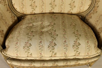 Particular Neoclassical style sofa