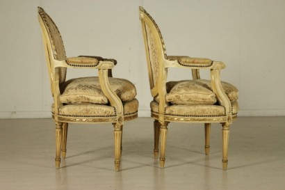 Particular neoclassical chairs Pair