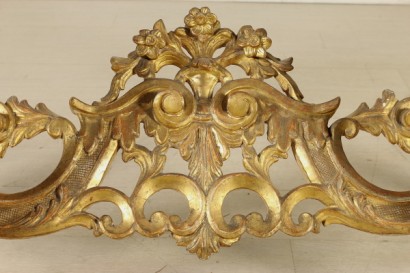 Particular Golden and lacquered console table