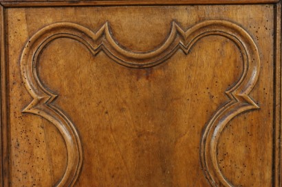 Credenza-piattaia con orologi