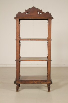 Etagere in stile - vista posteriore