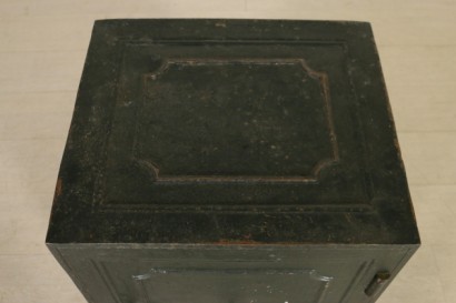 Iron small safe-view from