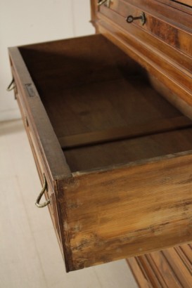 Umbertino Dresser-detail