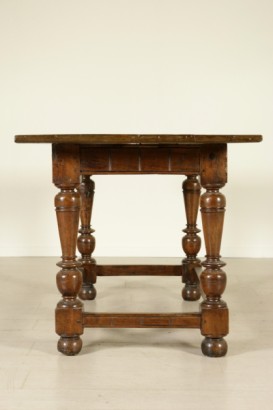 Emilia-side table