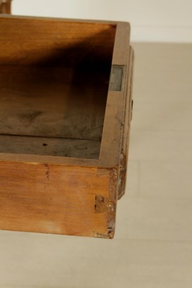 Desk-detail