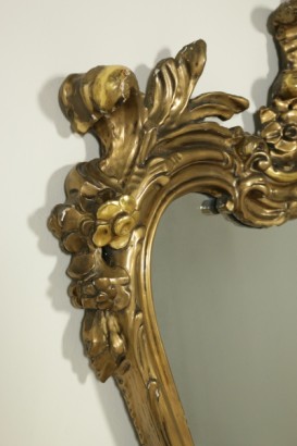 Konsolentisch mit Spiegel im Stil-detail