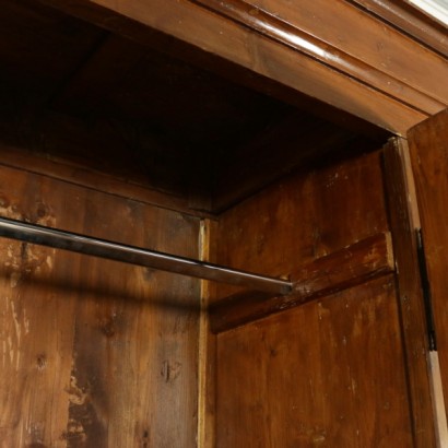 Cupboard three door-detail