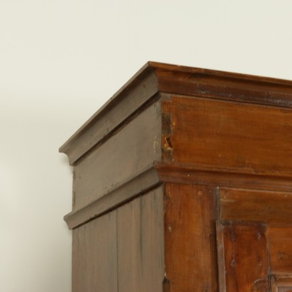 Cupboard three door-detail