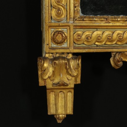 Neoclassical mirror-detail