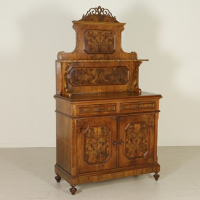 Cupboard with plate rack