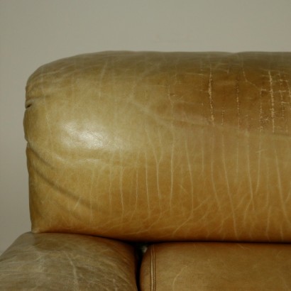 Zanotta sofa-detail