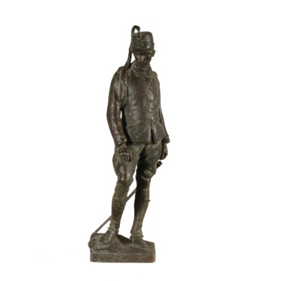 figura in bronzo, statua in bronzo, statuetta in bronzo, giovane militare, giovane militare in bronzo, bronzo di giovane militare, di mano in mano, anticonline