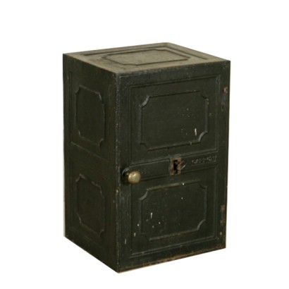 Small safe-iron - particular