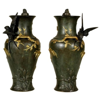 Pair of vases in bronze by Jules Moigniez