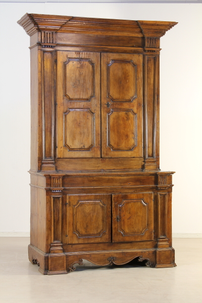 Credenza con alzata Credenza con alzata