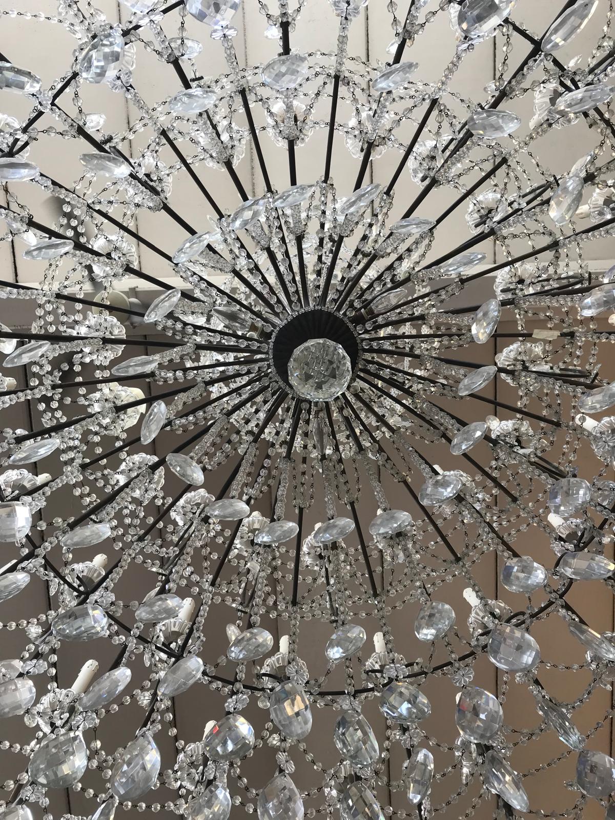 lampadari a goccia di cristallo antichi