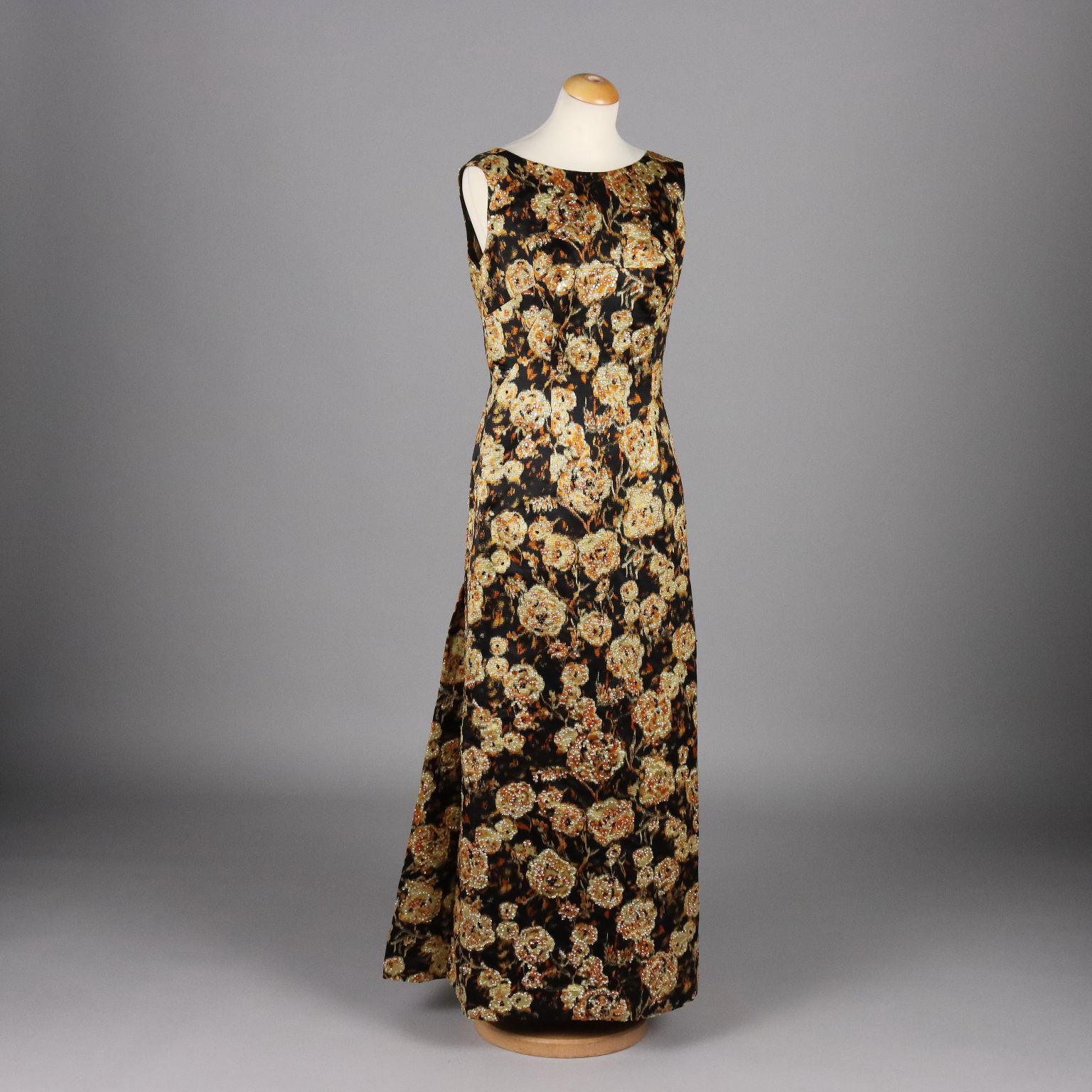 Vintage dress on sale size 18