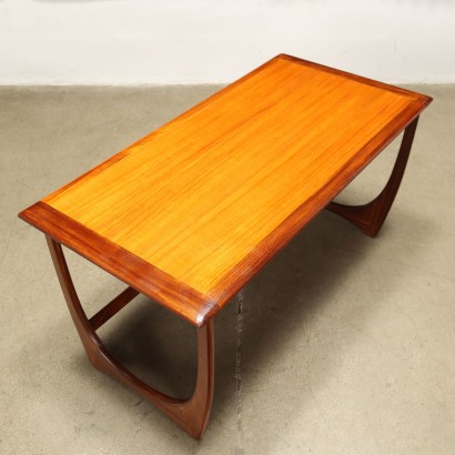 antiquités modernes, antiquités modernes design, table basse, table basse ancienne moderne, table basse ancienne moderne, table basse italienne, table basse vintage, table basse années 60, table basse design années 60, tables basses anglaises années 60