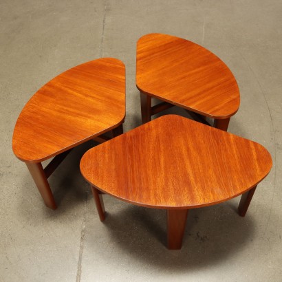 antiquités modernes, antiquités modernes design, table basse, table basse ancienne moderne, table basse ancienne moderne, table basse italienne, table basse vintage, table basse années 60, table basse design années 60, tables basses anglaises années 60