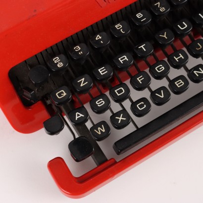 Vintage Typewriter Olivetti Valentine Ettore Sottsass Italy \'900