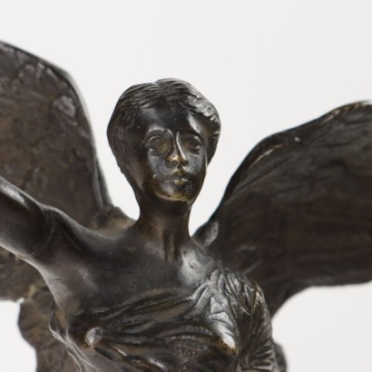 antiquariato, bronzo, antiquariato bronzi, bronzo antico, bronzo antico italiano, bronzo di antiquariato, bronzo neoclassico, bronzo del 800,Vittoria Alata Scultura in Bronzo