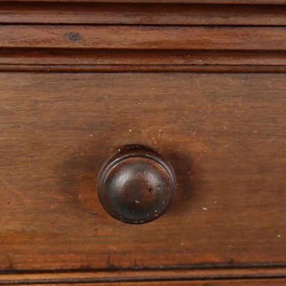 Baroque chest of drawers