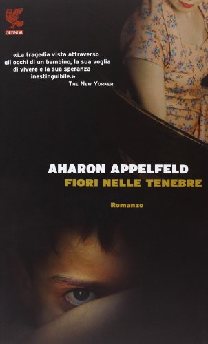 Aharon Appelfeld draußen im Dunkeln