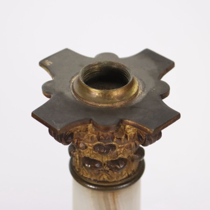 Säule aus vergoldeter Bronze und Onyx