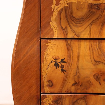 Bombè chest of drawers in Baroque style