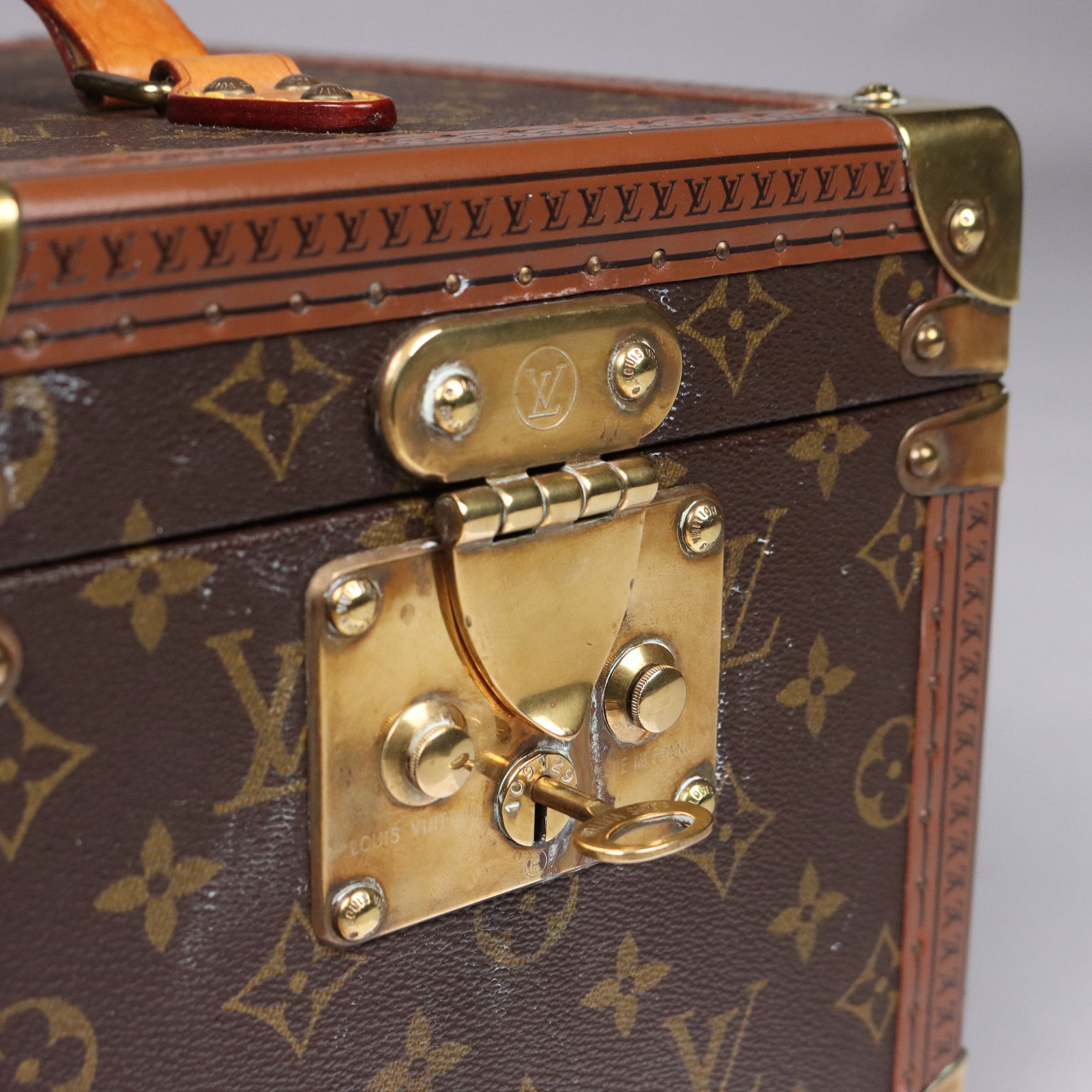 Louis Vuitton Beauty Case LV Vintage Fashion Original Leather