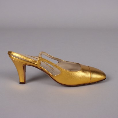 Chaussures dorées vintage