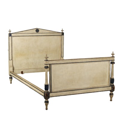 Ancient Neoclassical Bed '800 Lacquered and Engraved Beech Wood