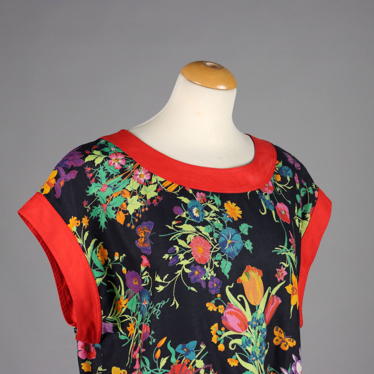 Gucci Abito Vintage in Lino a Fiori Taglia 46 Abbigliamento e Corredi