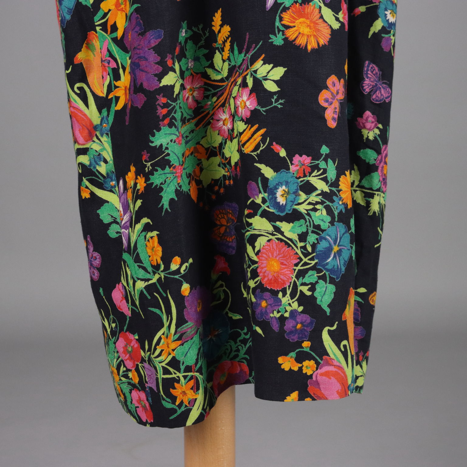 Gucci Abito Vintage in Lino a Fiori Taglia 46 Abbigliamento e Corredi