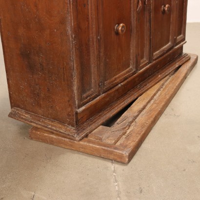 Ancient Sideboard in Chestnut