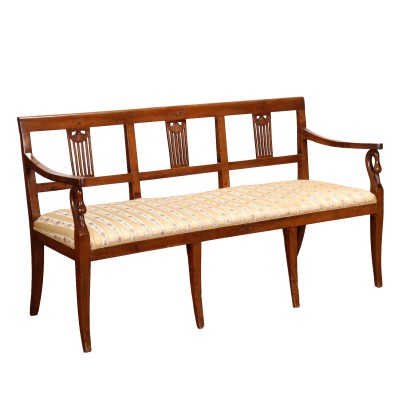 Empire Sofa aus Walnuss Lombardei Anfang des XIX Jhs Antike