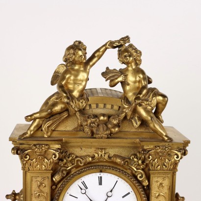 Reloj de Soporte en Bronce Dorado